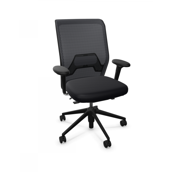 Schwarzer ID Mesh Bürodrehstuhl von Vitra mit Netzrückenlehne und Rollen vor weißem Hintergrund.
